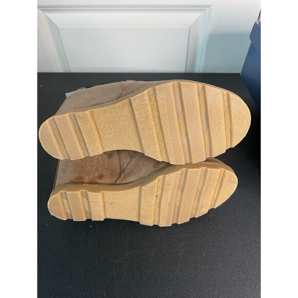 Universal Thread Amalia wedge heel water repellent boots - Picture 8 of 9